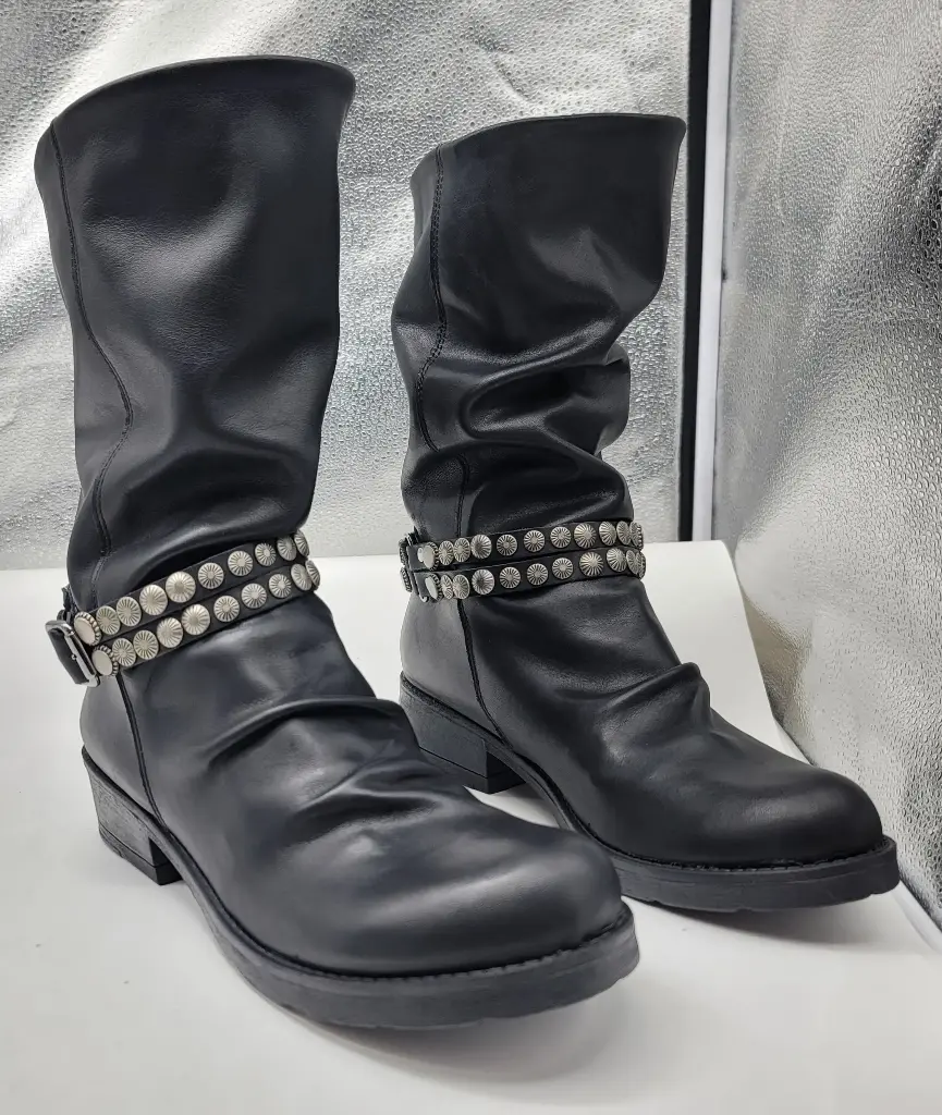 ART.154B Stivali in pelle nera Made in Italy