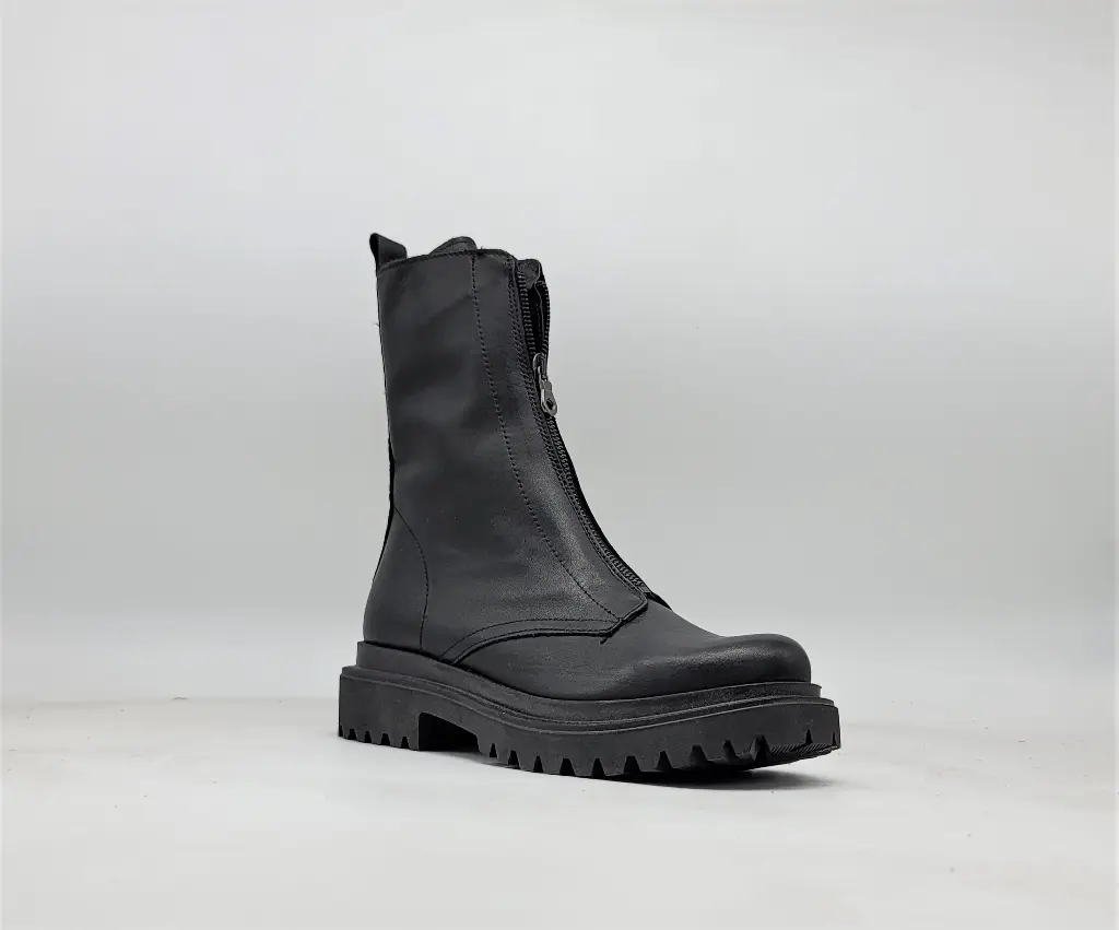 ART.72 Women's Boot in Black leather Made in Italy