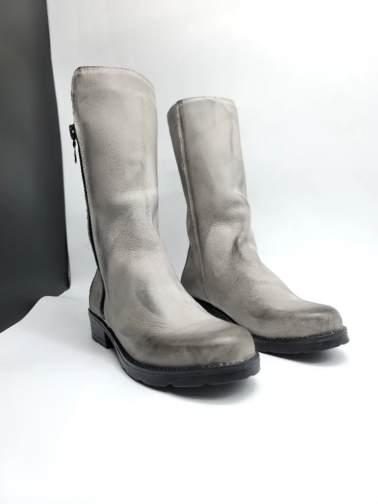 ART.193 Stivale con zip laterale in nabuk grigio Made in Italy